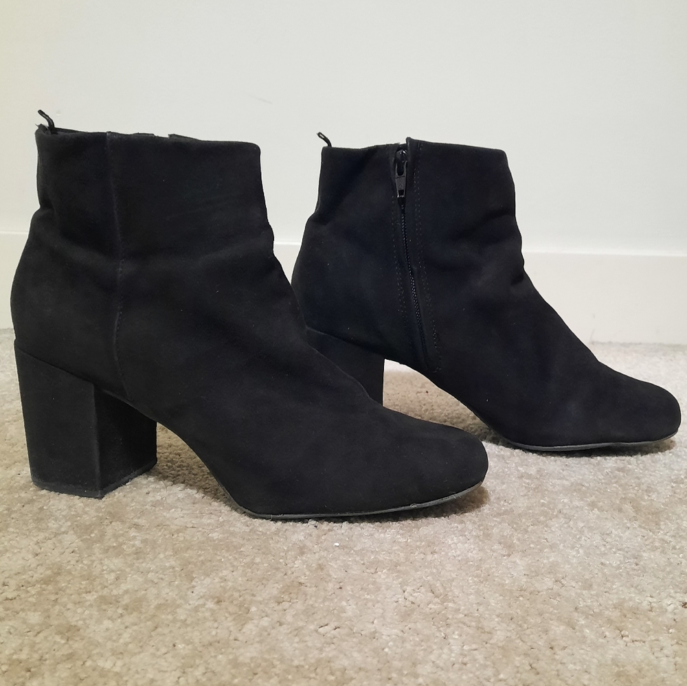 Old Navy faux suede square toe, block heeled ankle boots